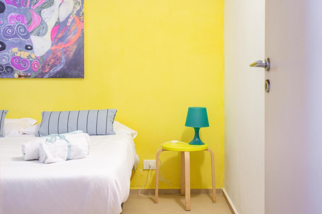 Casalmare Apartments One Step From The Sea Mola di Bari Exterior photo